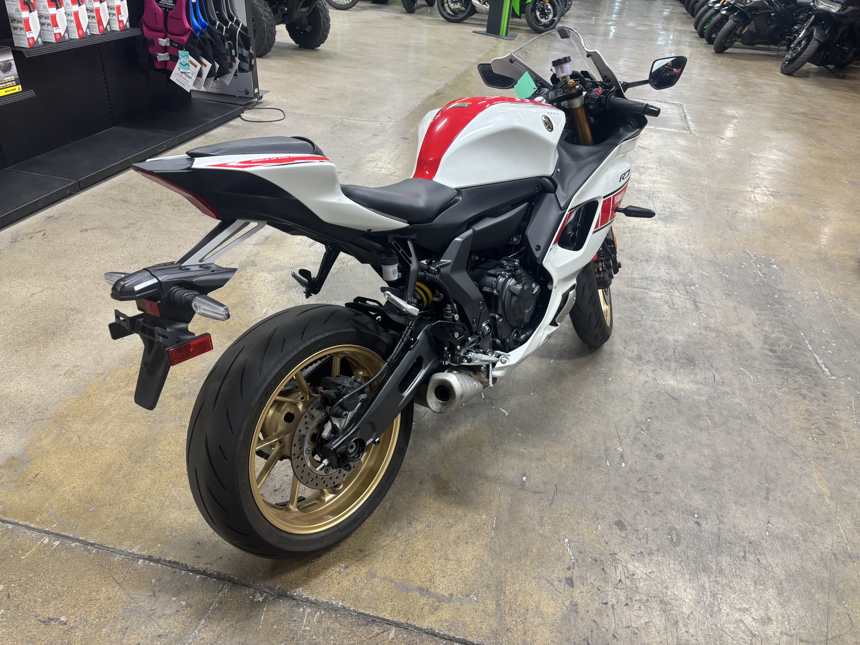2022 Yamaha YZF-R7 WORLD GP 60TH ANNIVERSARY EDITION MOTORCYCLE