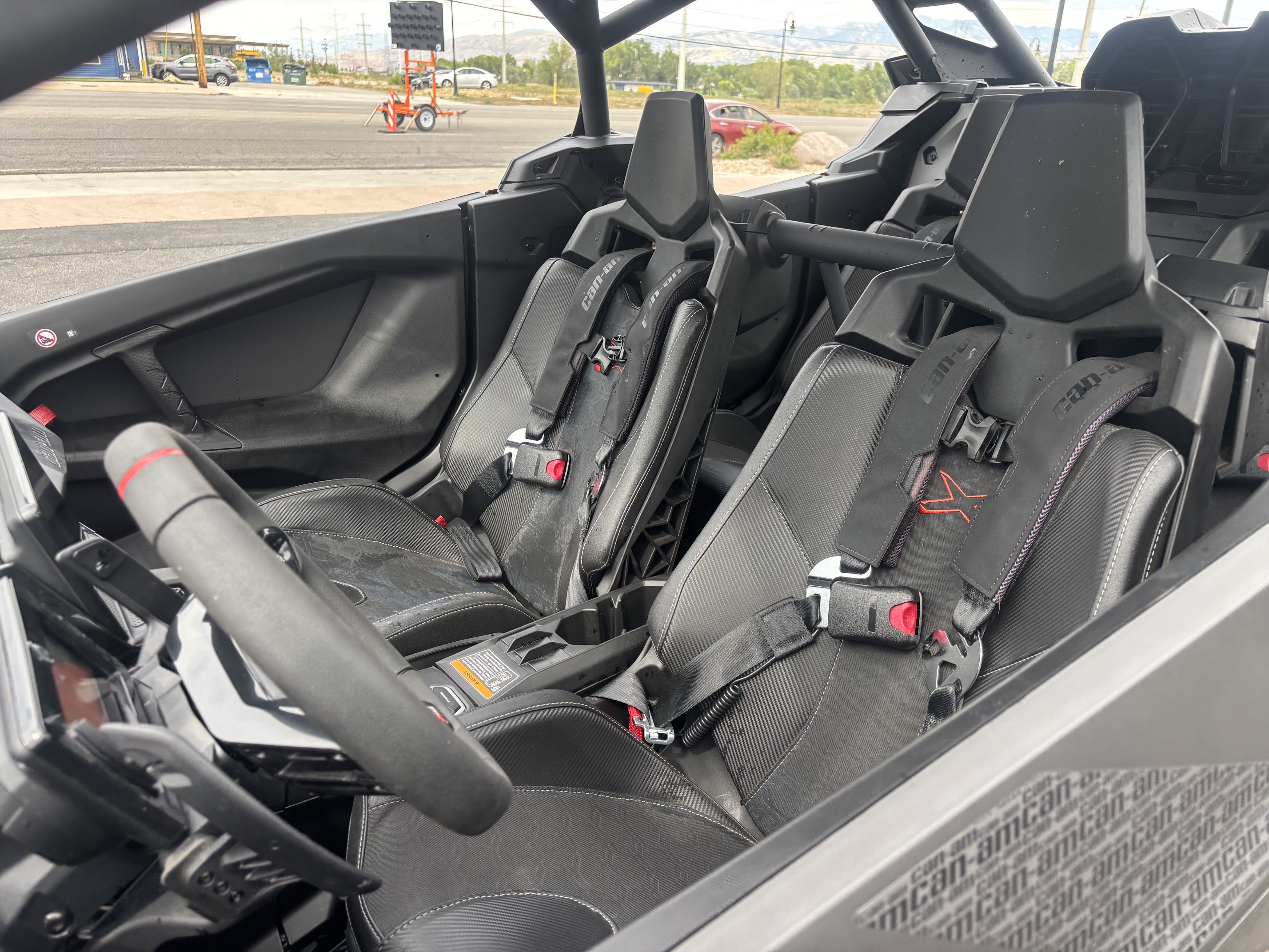 2025 Can-Am Maverick R Max X RS With Smart-Shox UTV