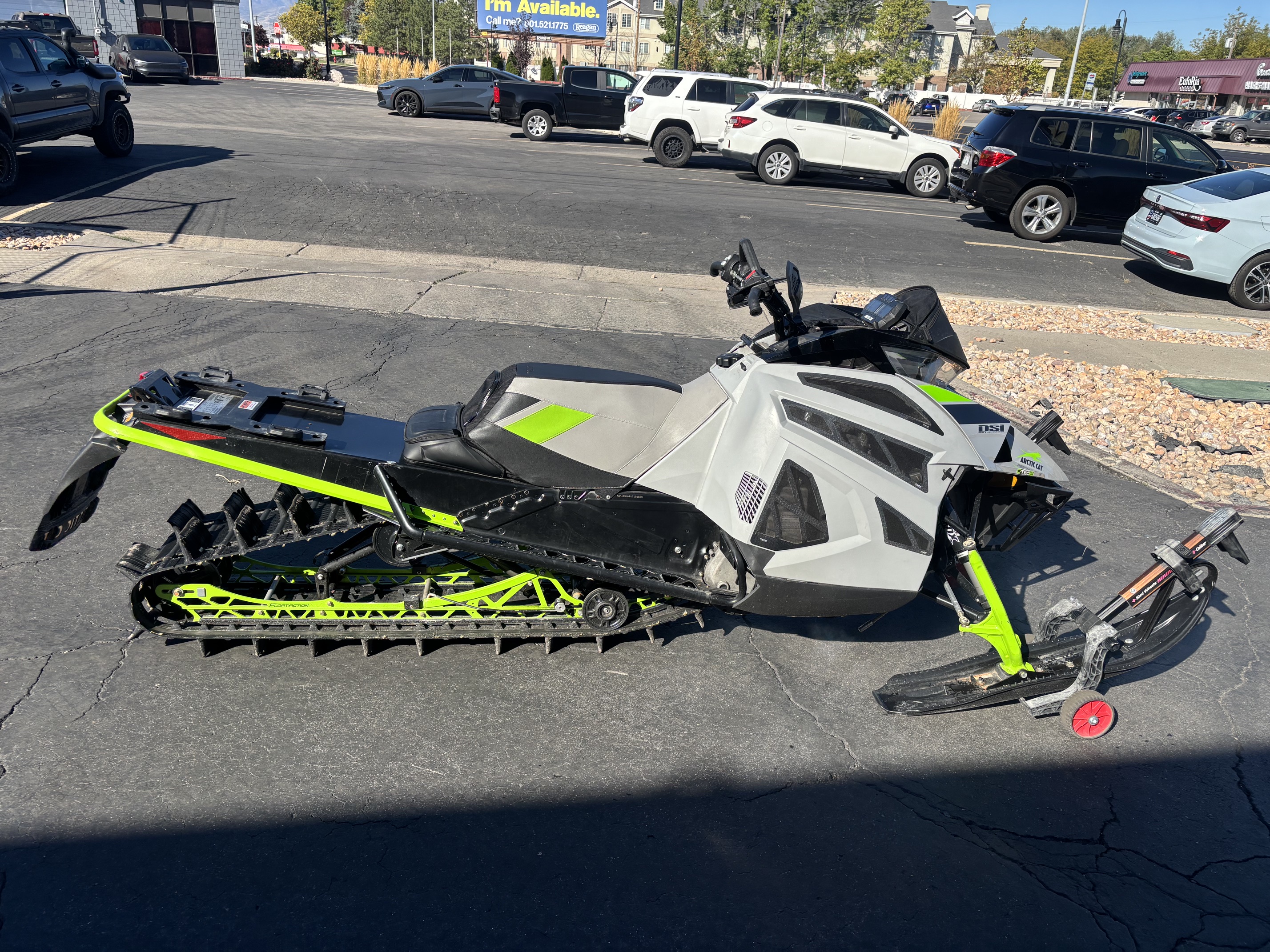 2018 Arctic Cat M 8000 SNO PRO SNOWMOBILE