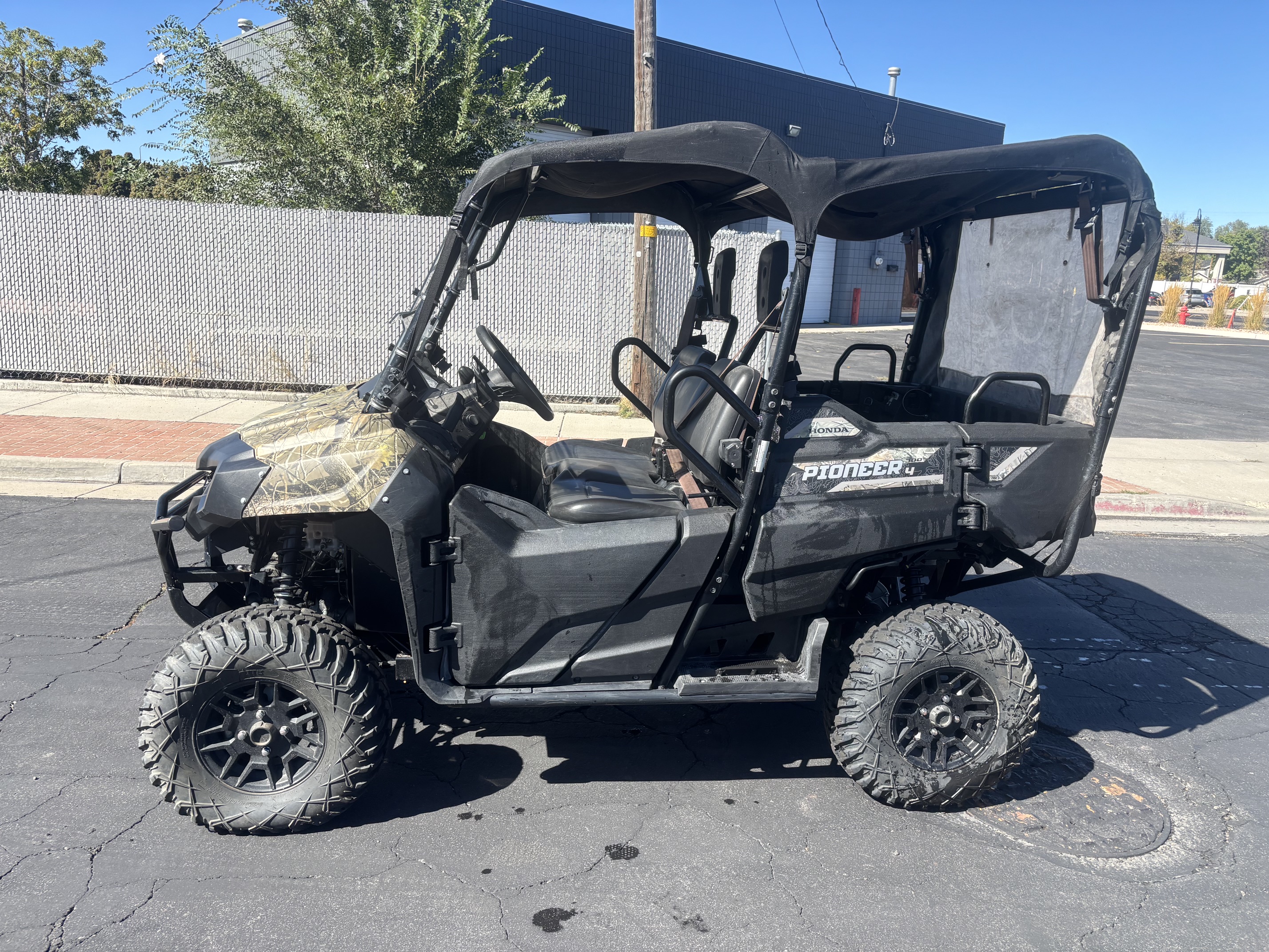2019 HONDA Pioneer 700-4 Deluxe UTV