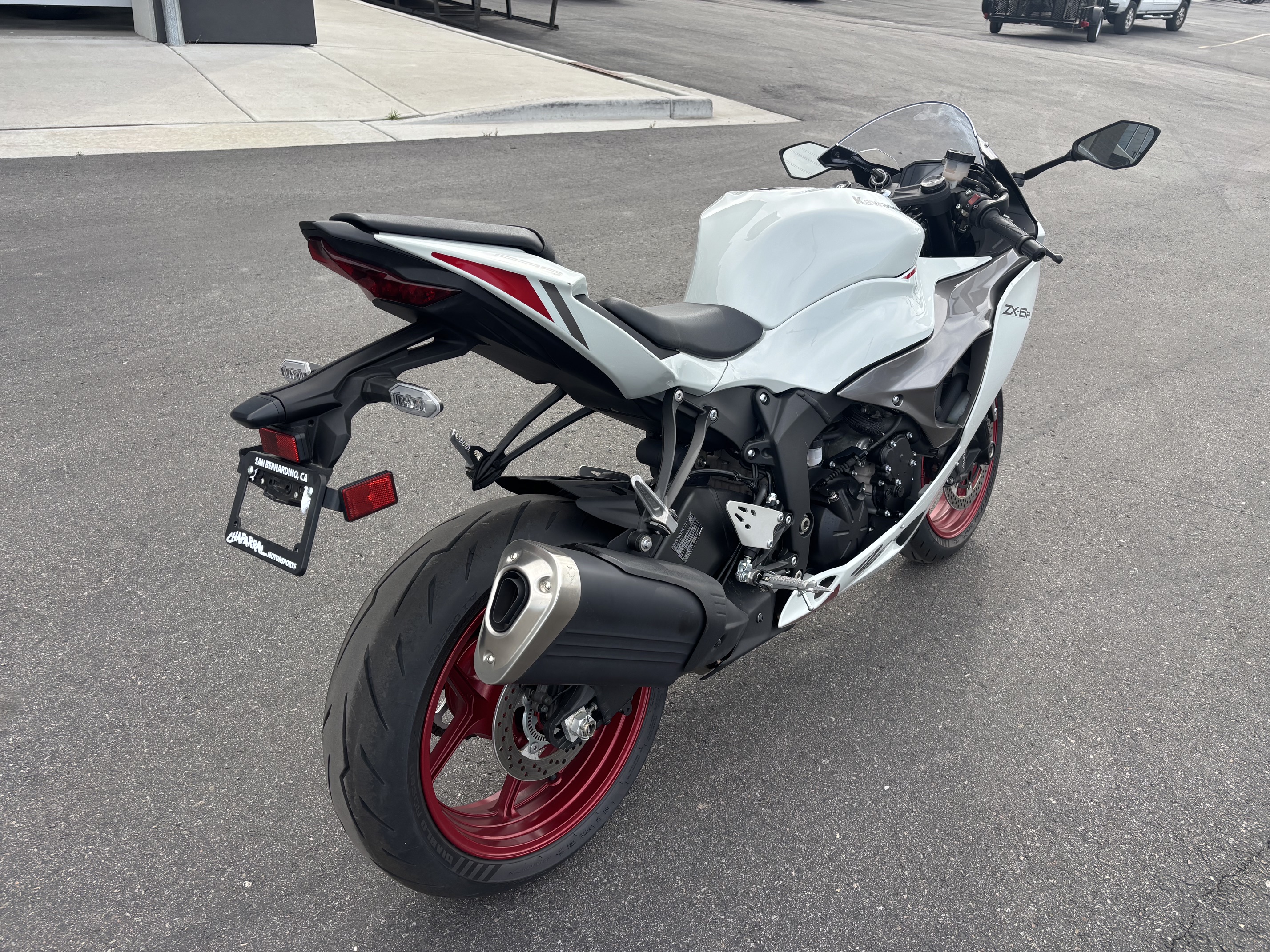 2025 KAWASAKI NINJA ZX-6R MOTORCYCLE