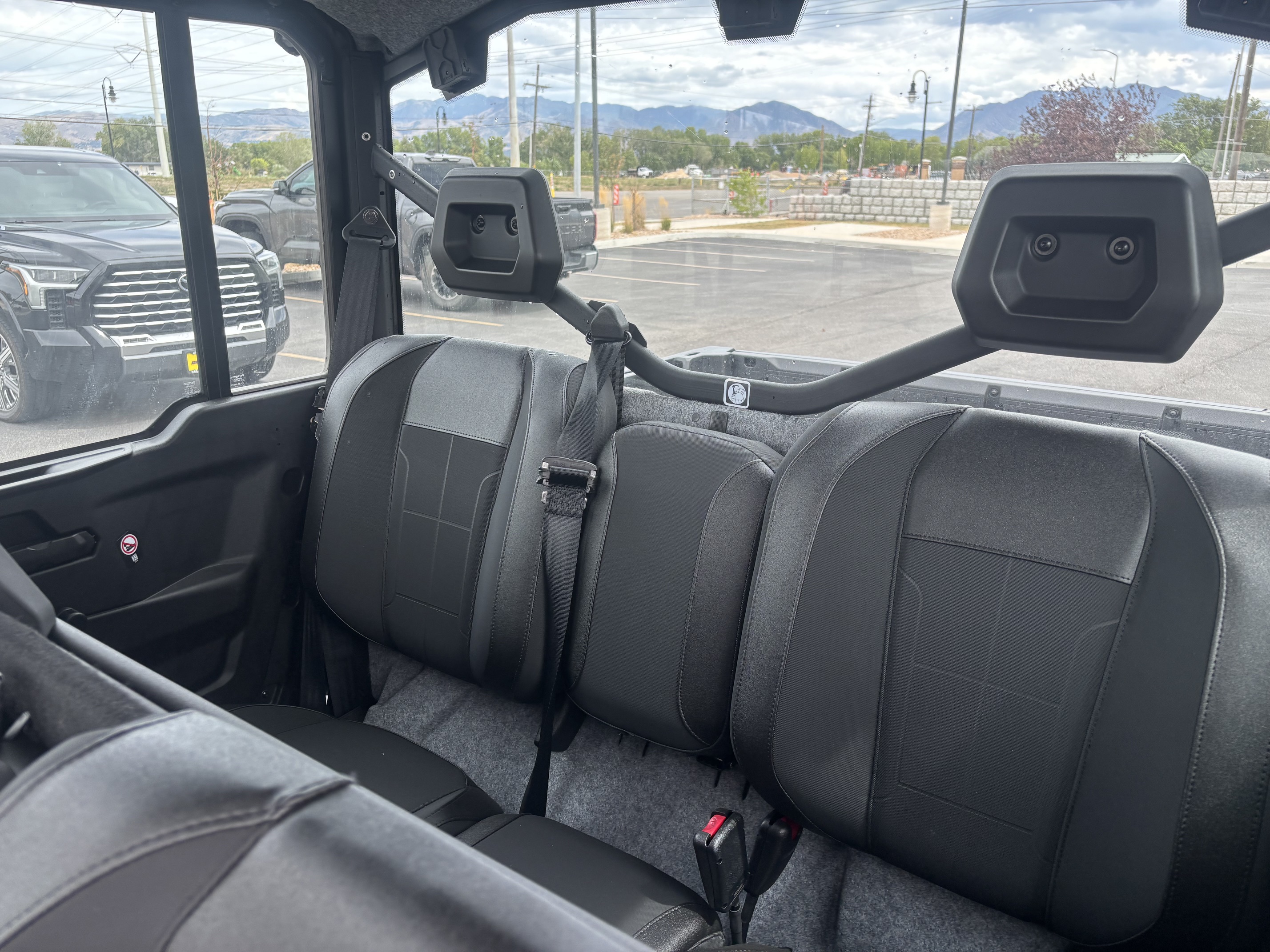 2026 Can-Am Defender MAX XT CAB HD11 UTV