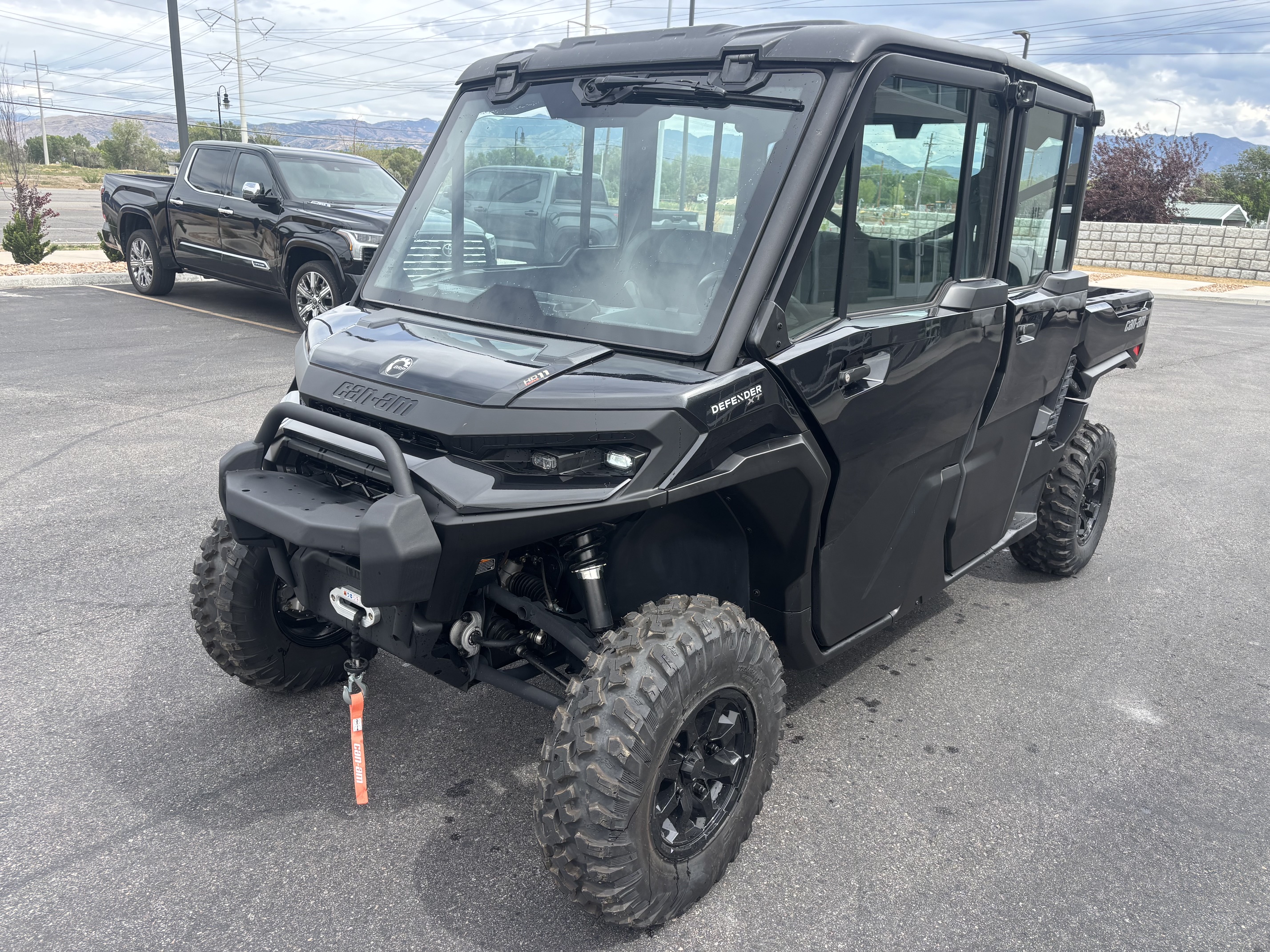 2026 Can-Am Defender MAX XT CAB HD11 UTV