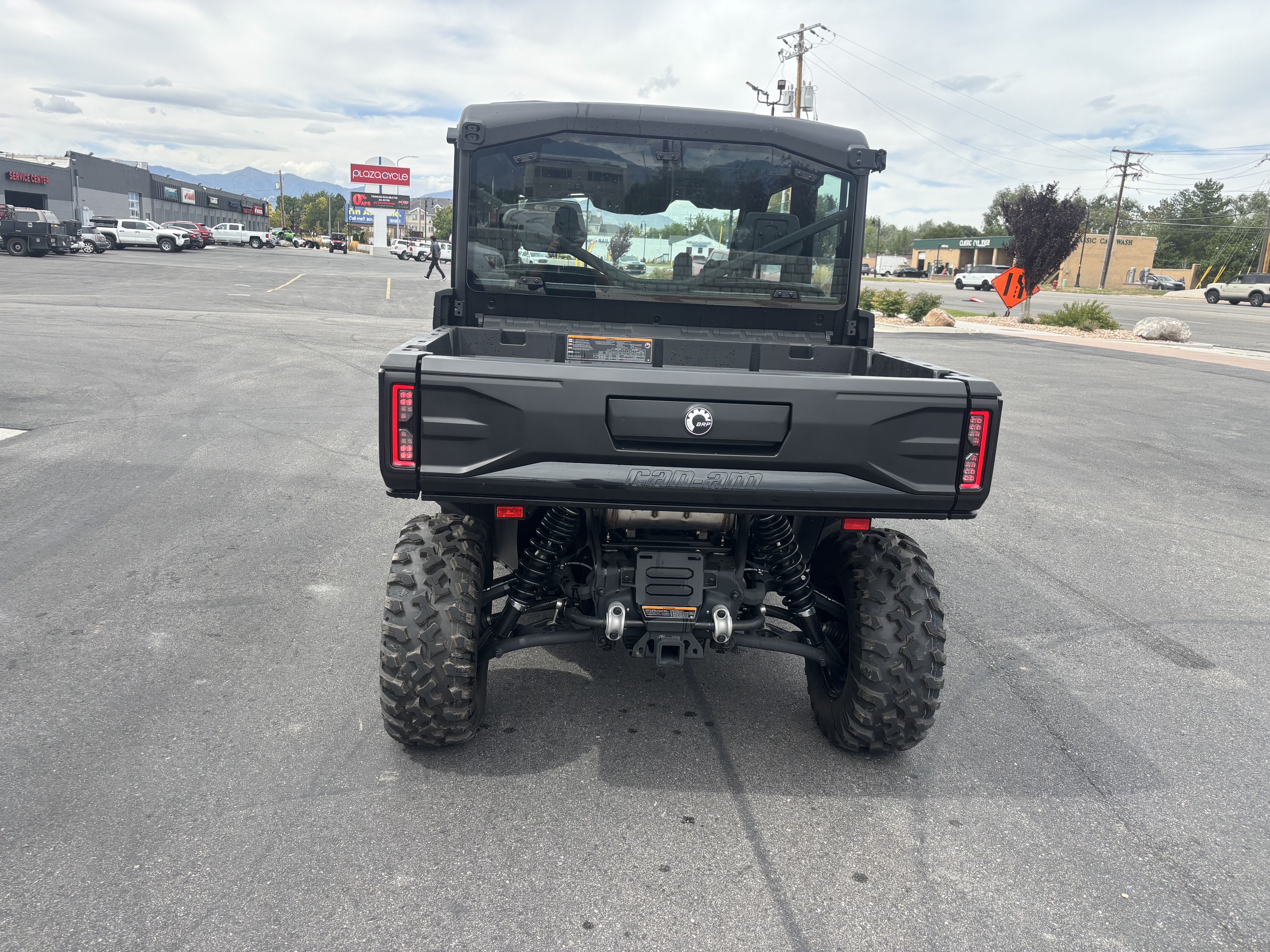 2026 Can-Am Defender MAX XT CAB HD11 UTV