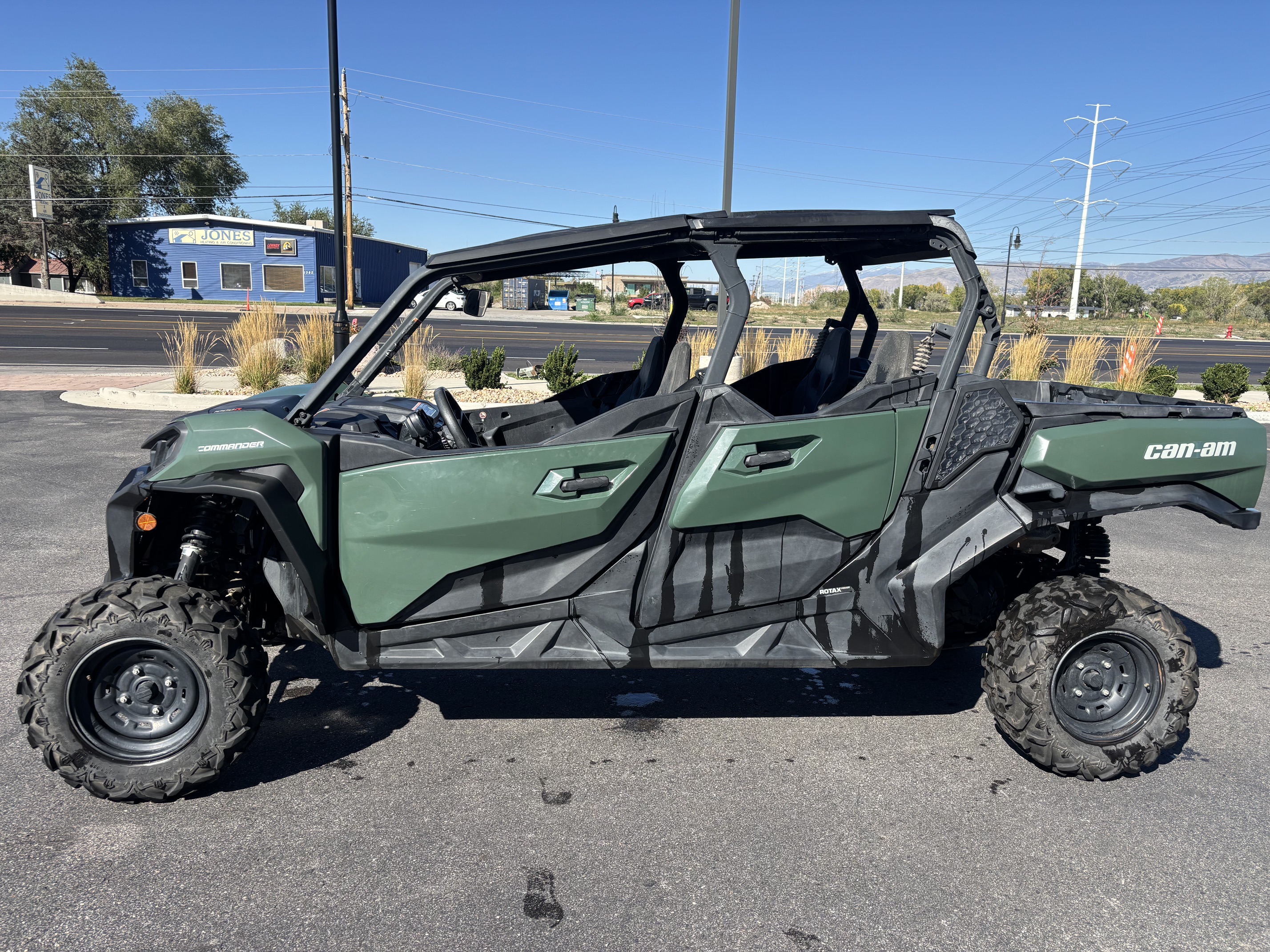 2024 CAN-AM Commander MAX DPS 1000R UTV